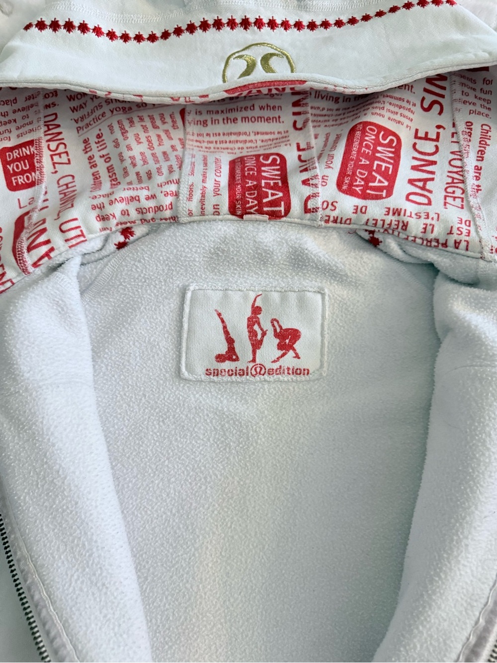 lululemon athletica Kids White & Red Hooded Zip Jacket D26 - Picture 2 of 4